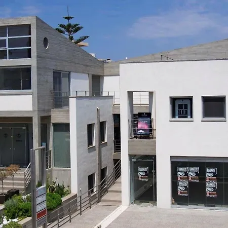 Astrolithos Down Town דירה מונמבאסיה