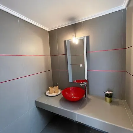 Astrolithos Down Town Monemvasia